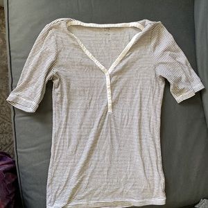 GAP black and white striped faux Henley v neck T